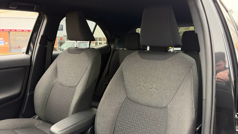 Toyota Yaris Cross 1.5 Hybrid Design 5dr CVT Hybrid Estate